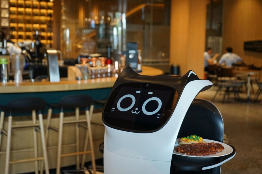 普渡:美团入局送餐机器人行业,"效率工具"的下一步是什么?